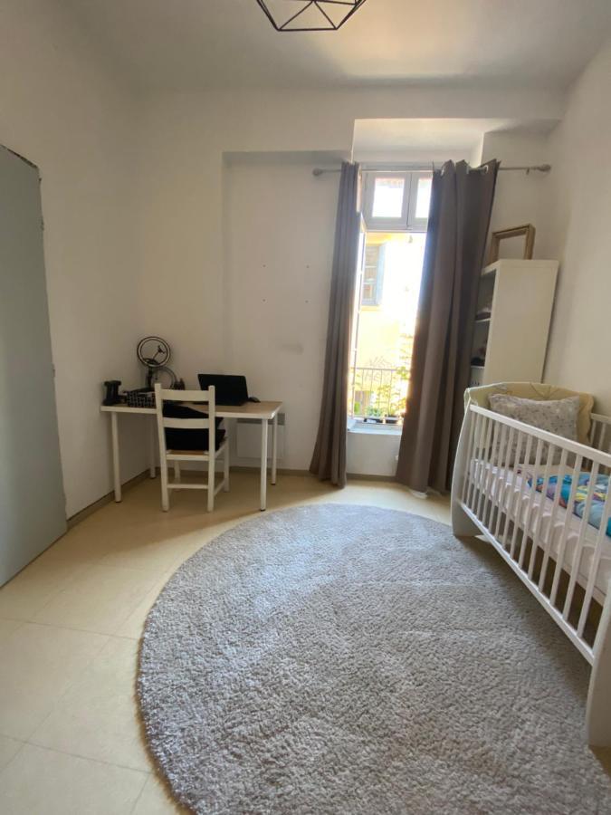 Ecusson Apartment Монпелие Екстериор снимка
